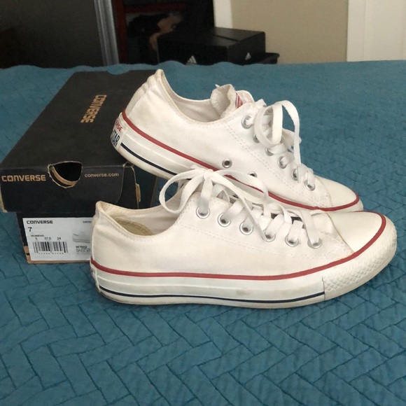 Women’s Converse Chuck Taylor All Star Low - Picture 1 of 6